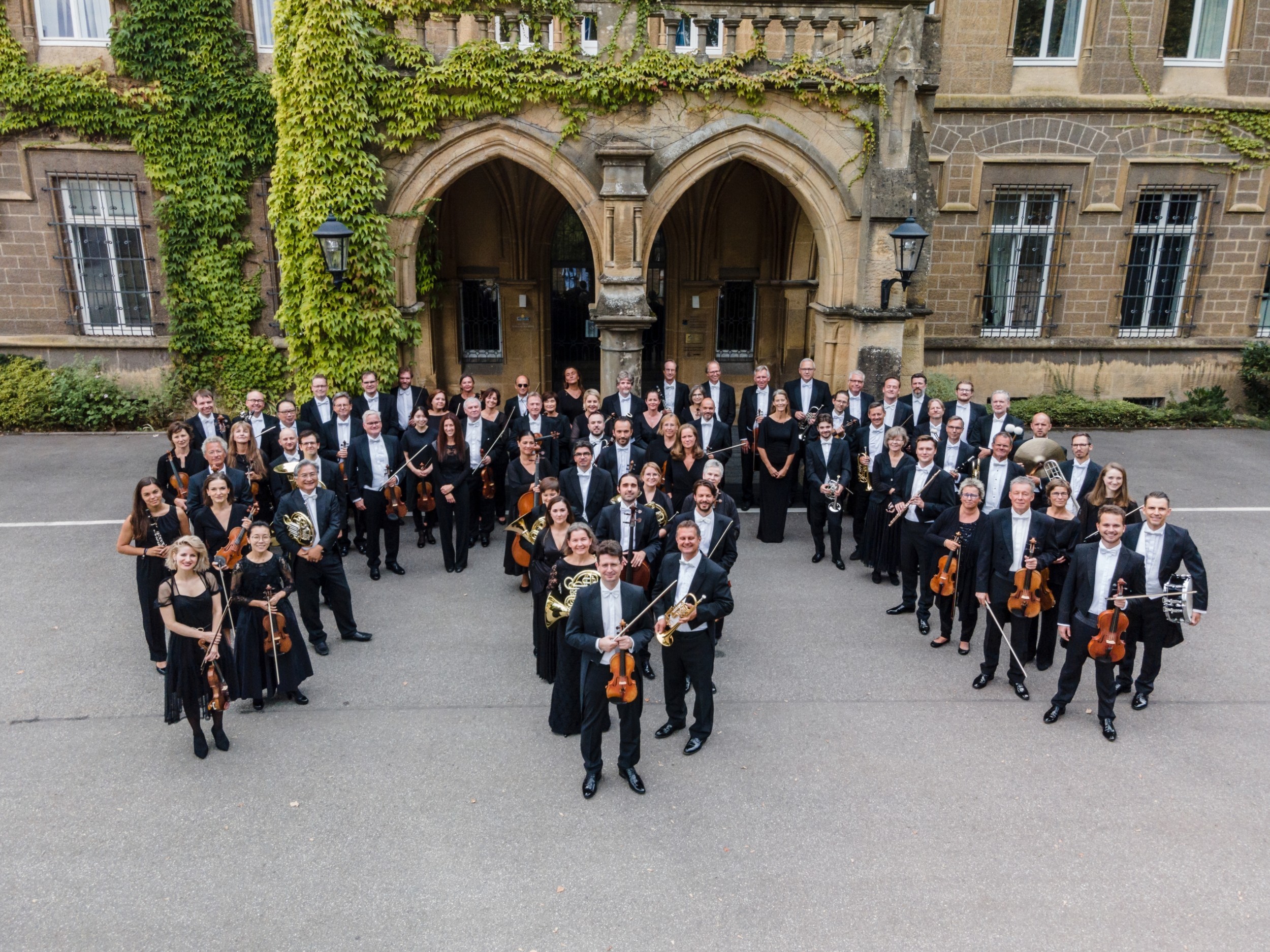 deutsche_radio_philharmonie_ohne_dirigent_foto_jean_m._laffitau.jpg