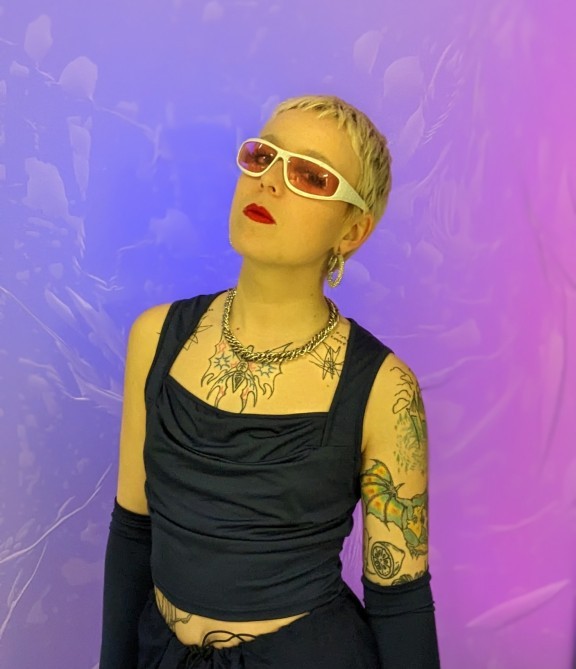pxl_20230401_220124250.portrait.jpg