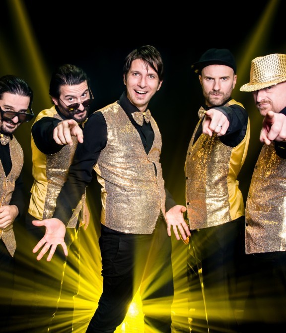 24_karaoke_cop_olivier_reb_2_.jpg