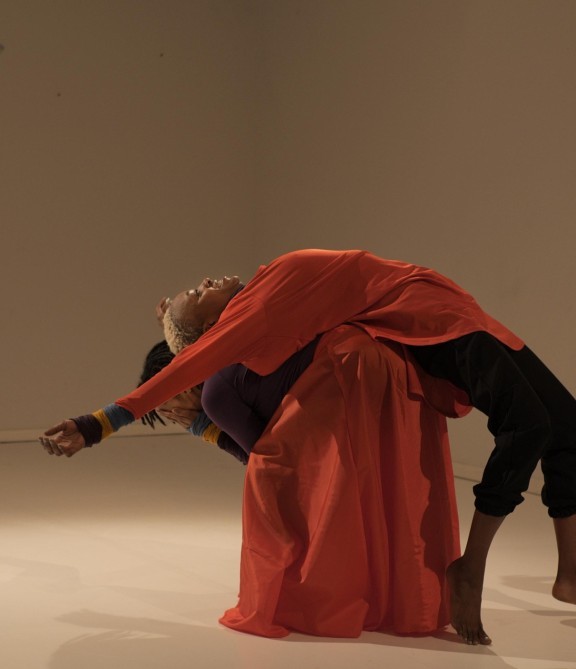 2025_10_22_flip_flop_nasheeka_nedsreal_theater_o.n._3_seances_foto_ze_769_de_paiva_kathleen_kunath_1_20250219_135527.jpeg