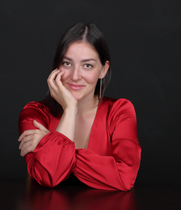 martinez_elionor_2023_1_c_elisenda_canals_profile.png