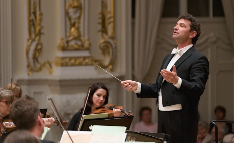 251018_apero_concert_mozart_dr_kaspar_zehnder_nestandard1.jpg